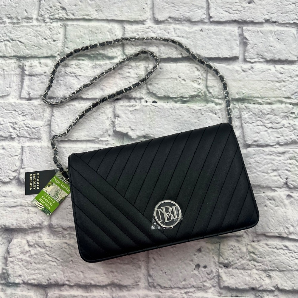 Studio Badgley Mischka Black Vegan Leather Chevron Quilted Crossbody Bag Casual
